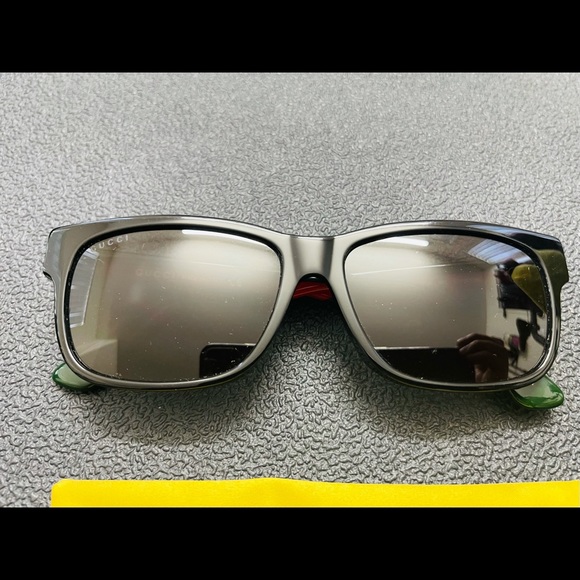 *SOLD* GUCCI GG0340S Rectangular 57mm Sunglasses - Picture 5 of 10